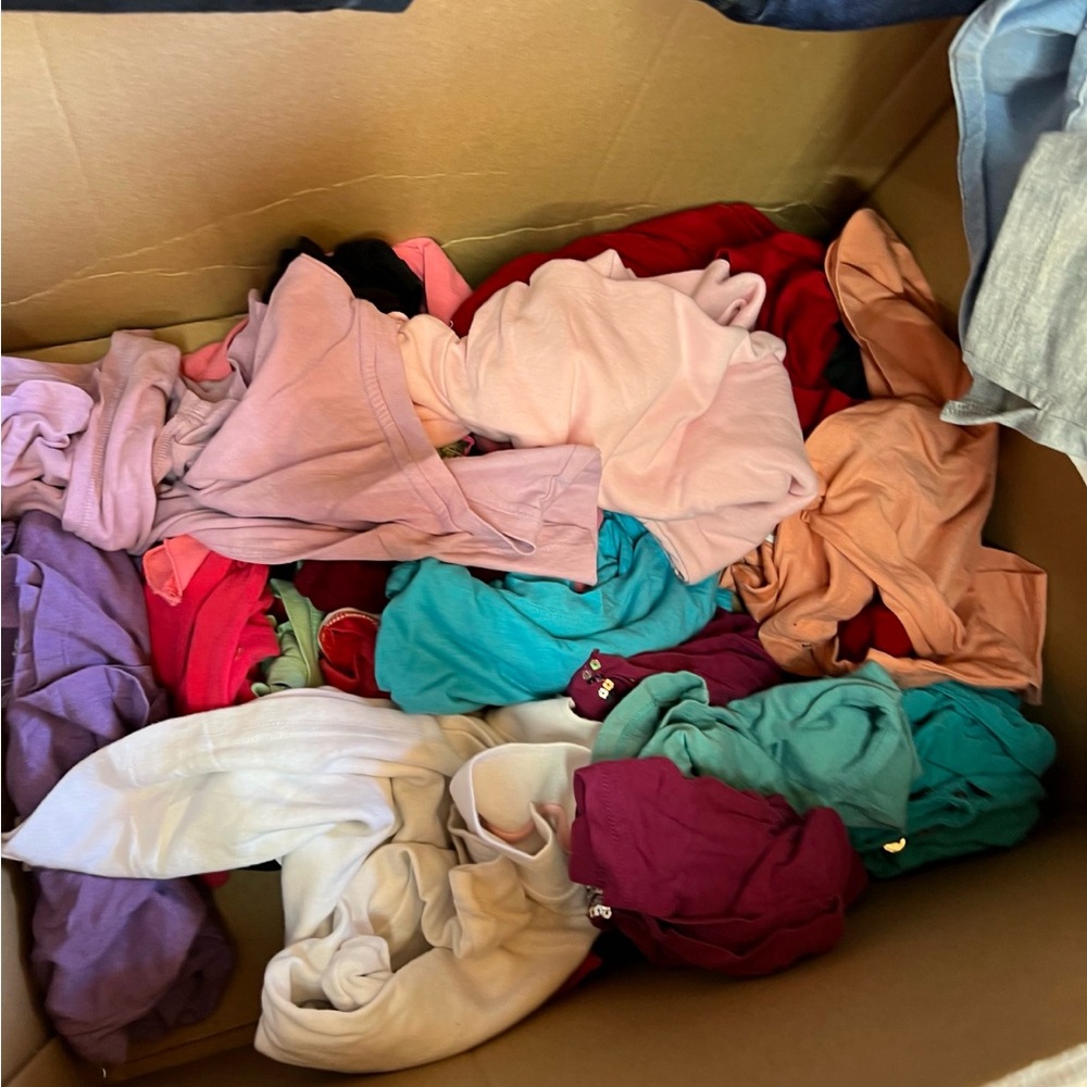 Women’s clothes bundle